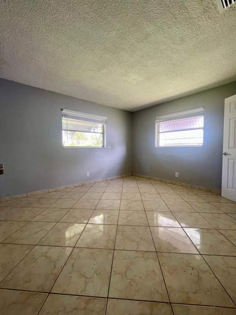 4491 NW 1st Terrace, Deerfield Beach FL - photo 8 of 28