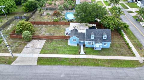 307 4th Street, Lake Park FL - photo 15 of 44