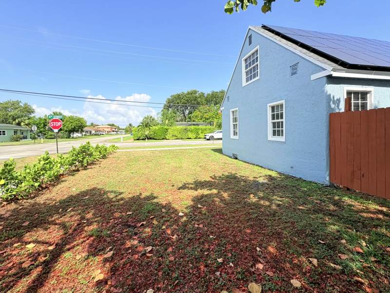 3 bedroom Single Family Residence at 307 4th Street, Kelsey City, Lake Park — photo 3