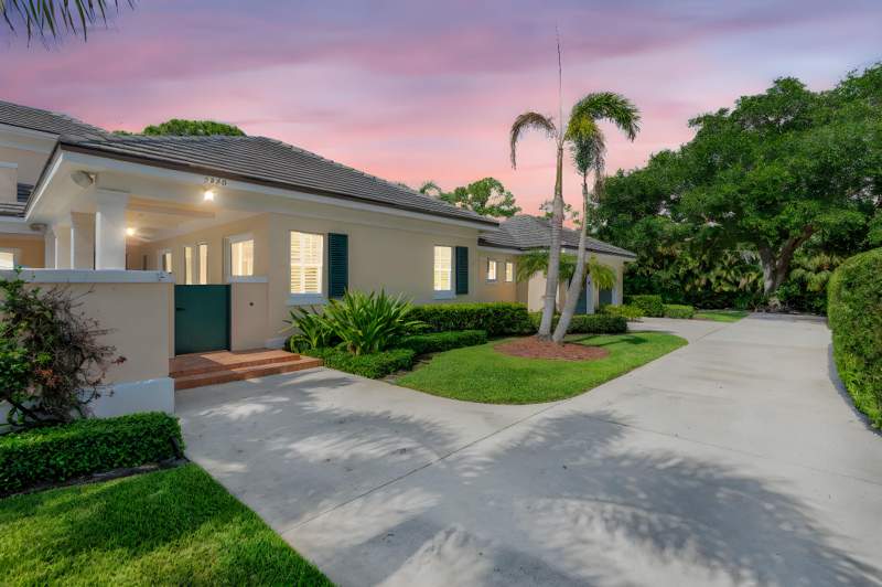 4 bedroom Single Family Residence at 2940 Marys Way, Commodores Pocket, Palm Beach Gardens — photo 5
