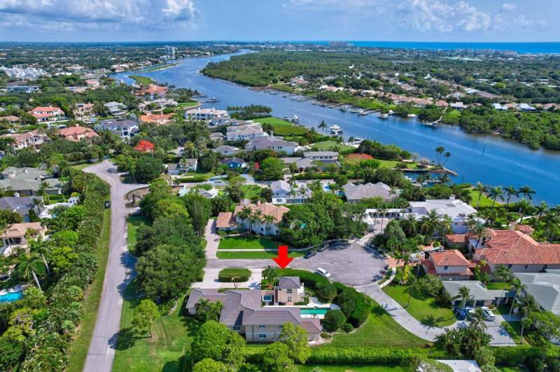 4 bedroom Single Family Residence at 2940 Marys Way, Commodores Pocket, Palm Beach Gardens — photo 2