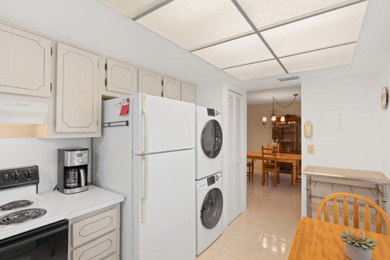 2 bedroom Condominium at 13623 Via Aurora #C, Palm Greens At Villa Del Ray Condo II, Delray Beach — photo 5