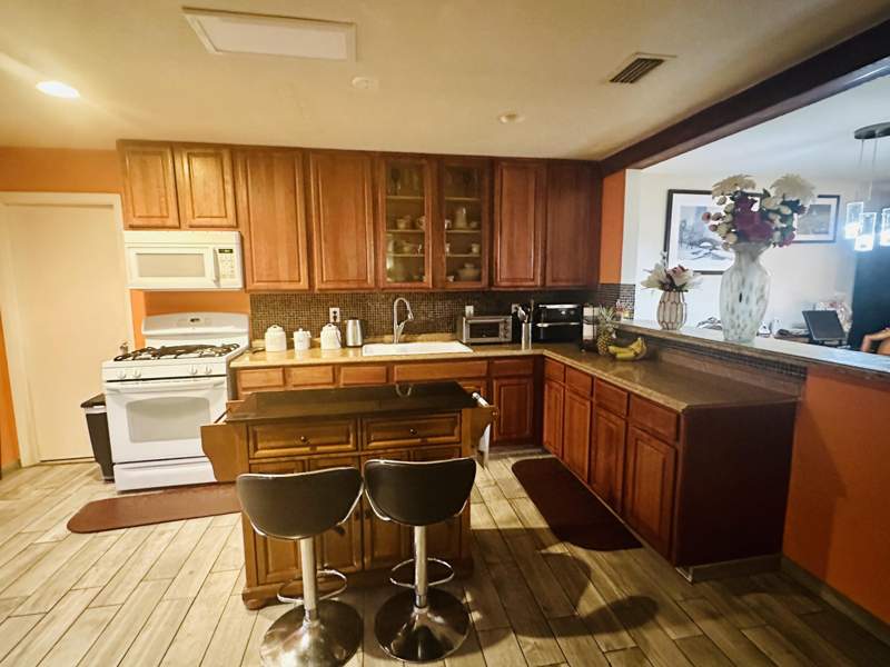 4 bedroom Single Family Residence at 6198 Wauconda Way, Homes Of Lees Crossing 3, Lake Worth — photo 3