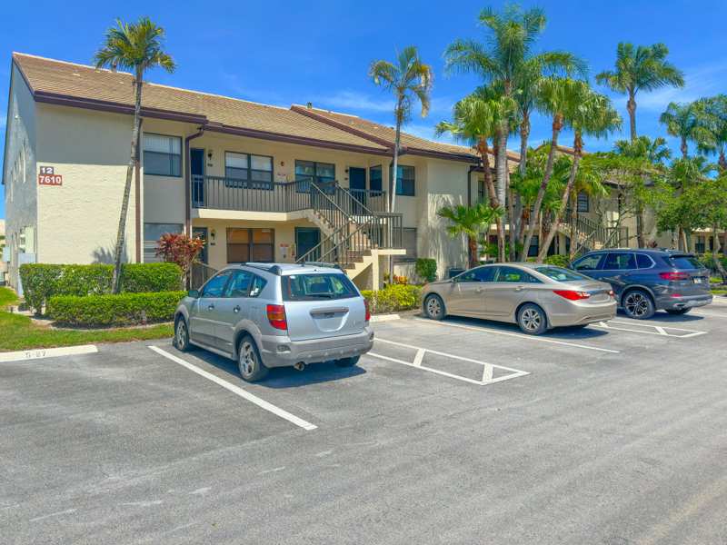 2 bedroom Condominium at 7610 Tahiti Lane #201, Lucerne Pointe One,Two,Three Four,Seven,Eight,Nine, Lake Worth — photo 1