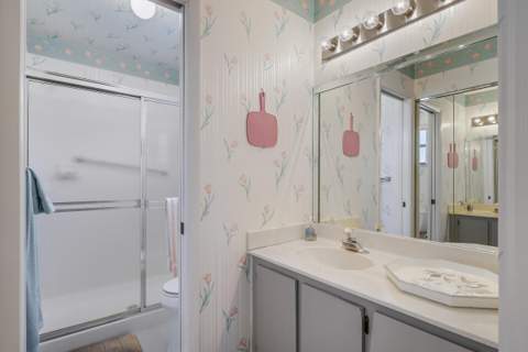 7610 Tahiti Lane #201, Lake Worth FL - photo 16 of 27