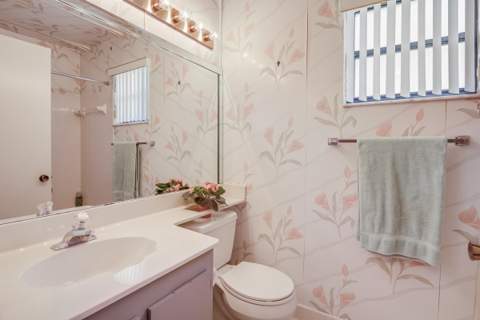 7610 Tahiti Lane #201, Lake Worth FL - photo 17 of 27