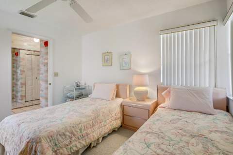 7610 Tahiti Lane #201, Lake Worth FL - photo 20 of 27