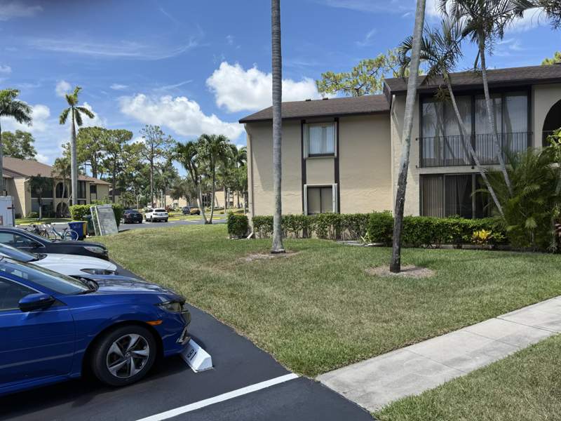 2 bedroom Condominium at 414 Pine Glen Lane #B-1, Pine Ridge South IV, Greenacres — photo 3