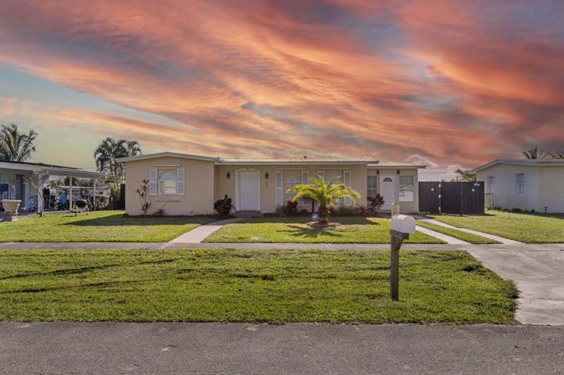 3 bedroom Single Family Residence at 150 Princess Drive, River Park Unit 3 Tract E, Port St. Lucie — photo 2
