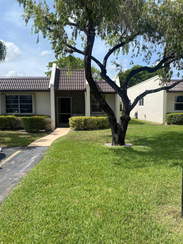 Golden Lakes Village Condo H