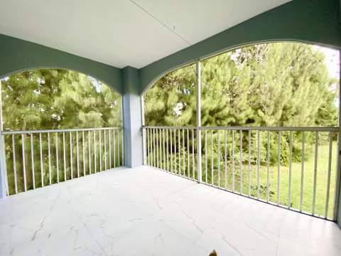 815 W Boynton Beach Boulevard #16-201, Boynton Beach FL - photo 13 of 37
