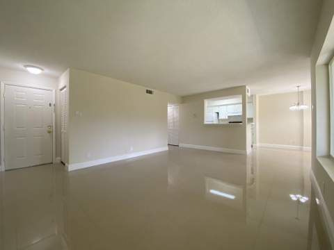 815 W Boynton Beach Boulevard #7-102, Boynton Beach FL - photo 8 of 36