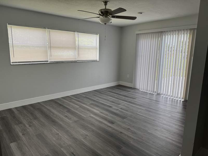 3 bedroom Single Family Residence at 412 NE Midvale Street, Port St Lucie Section 26, Port St. Lucie — photo 4