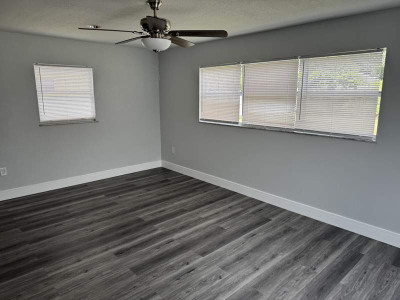 3 bedroom Single Family Residence at 412 NE Midvale Street, Port St Lucie Section 26, Port St. Lucie — photo 5