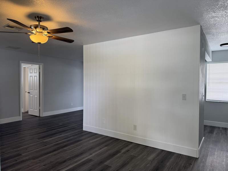 3 bedroom Single Family Residence at 412 NE Midvale Street, Port St Lucie Section 26, Port St. Lucie — photo 3