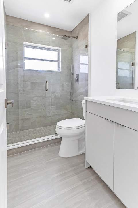 7609 NW 70 Avenue, Tamarac FL - photo 21 of 28