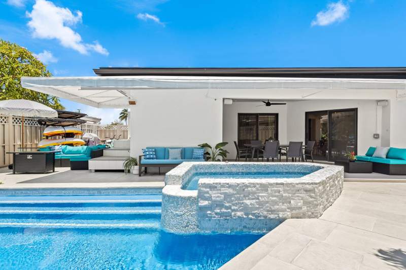 5 bedroom Single Family Residence at 581 SE 5th Avenue, Cypress Harbor 5th Sec, Pompano Beach — photo 2
