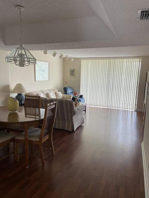 3286 Arcara Way #313, Lake Worth FL - photo 7 of 12