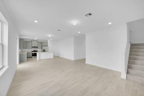 3028 Spanish Cedar Place, Fort Pierce FL - photo 8 of 32