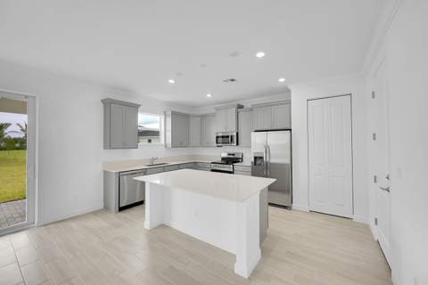 3028 Spanish Cedar Place, Fort Pierce FL - photo 10 of 32