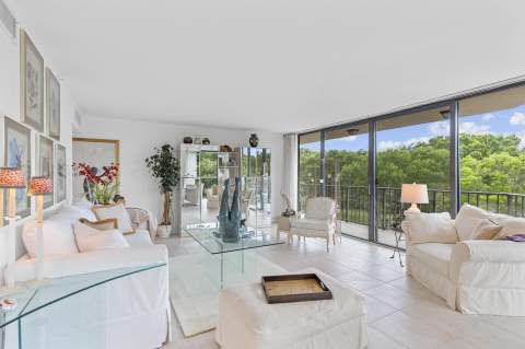 859 Jeffery Street #401, Boca Raton FL - photo 7 of 60