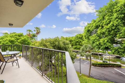 859 Jeffery Street #401, Boca Raton FL - photo 10 of 60