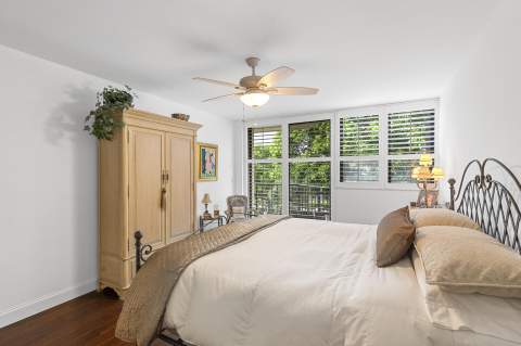 859 Jeffery Street #401, Boca Raton FL - photo 15 of 60