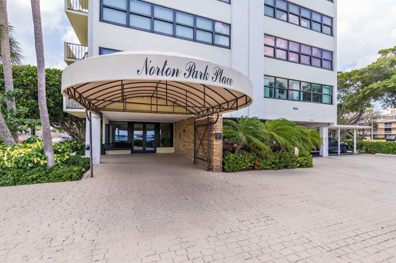 2 bedroom Condominium at 1501 S Flagler Drive #3a, Norton Park Place Condo, West Palm Beach — photo 1
