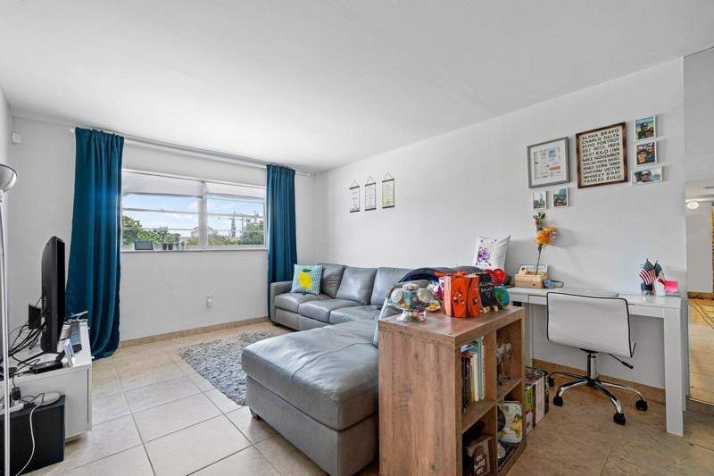 1 bedroom Condominium at 600 SW 2nd 2390 Avenue #2390, Boca Towne Centre Condo, Boca Raton — photo 2