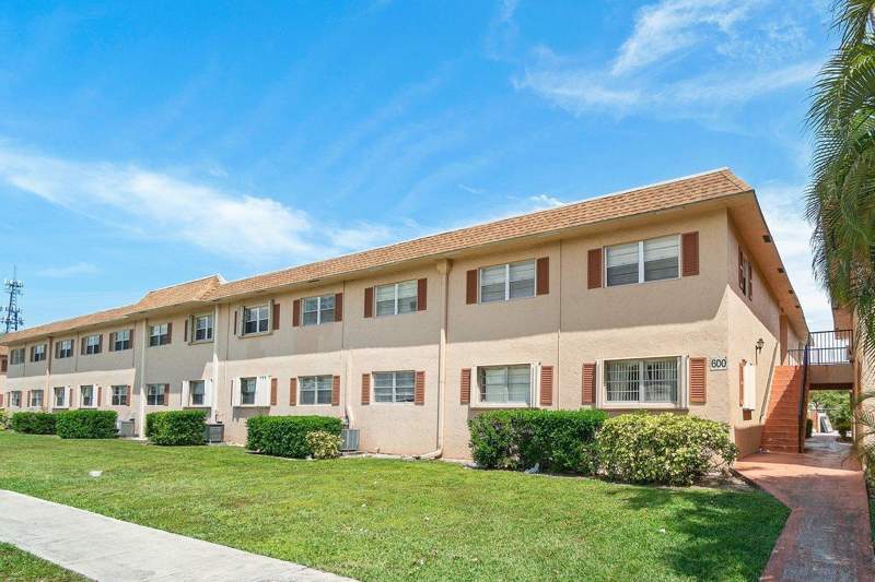 1 bedroom Condominium at 600 SW 2nd 2390 Avenue #2390, Boca Towne Centre Condo, Boca Raton — photo 4