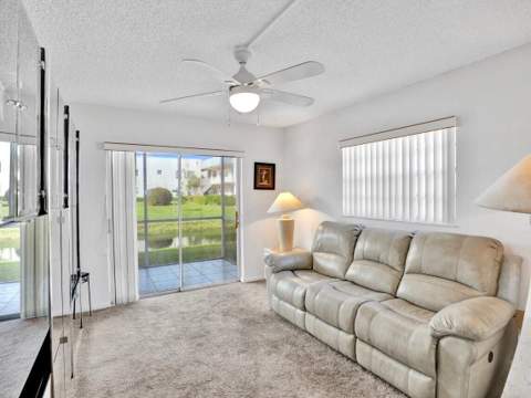 298 Burgundy G, Delray Beach FL - photo 22 of 41