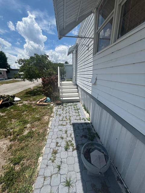 109 NW 50th Street, Deerfield Beach FL - photo 6 of 37