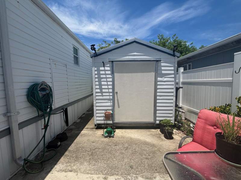 3 bedroom Mobile Home at 109 NW 50th Street, Country Knolls, Deerfield Beach — photo 5