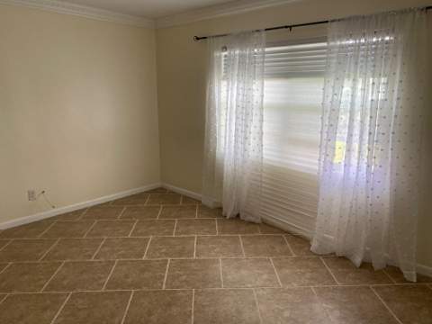 219 Lakeview 102 Avenue #102, Lantana FL - photo 12 of 29