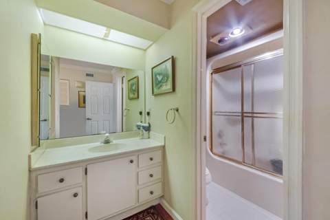 12524 Shoreline Drive #101, Wellington FL - photo 13 of 26