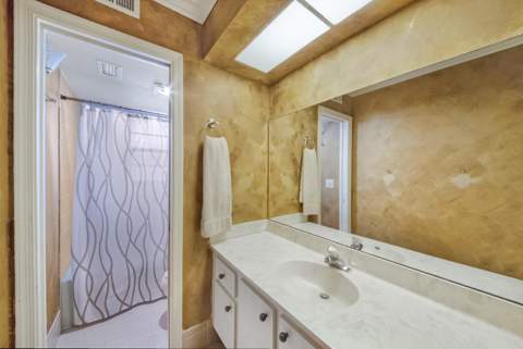 12524 Shoreline Drive #101, Wellington FL - photo 16 of 26