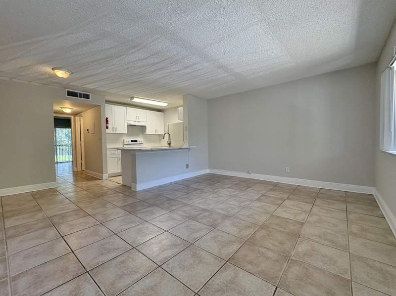 1 bedroom Condominium at 1830 W Meadows Circle #1830, Meadows On The Green Condo, Boynton Beach — photo 5