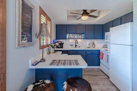 2929 SE Ocean Boulevard #117-10, Stuart FL - photo 7 of 32