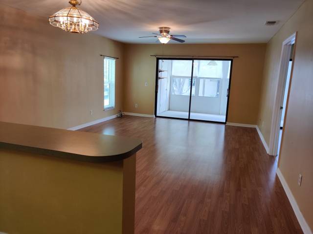 Twin Lakes South & Town Villas Condo