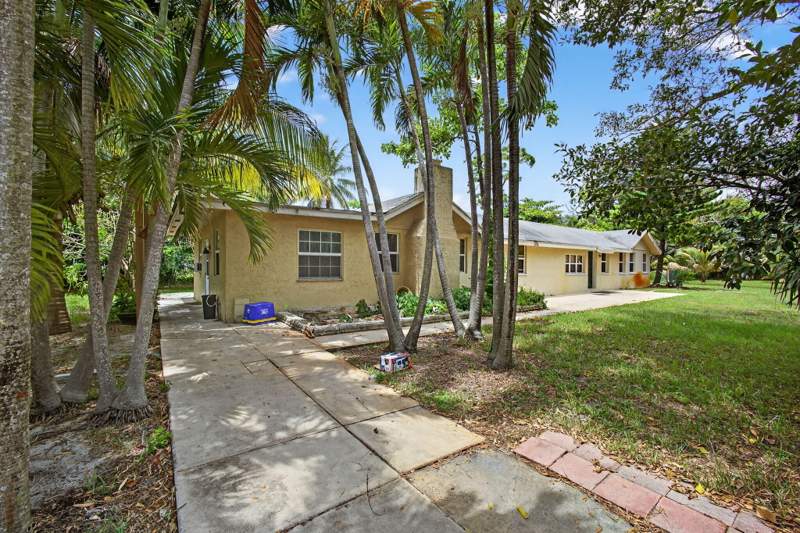 7 bedroom Single Family Residence at 129 Fleming Avenue, Historic Greenacres, Greenacres — photo 4