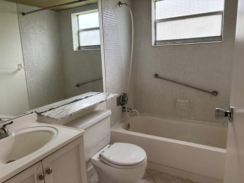 345 Brittany H, Delray Beach FL - photo 22 of 28