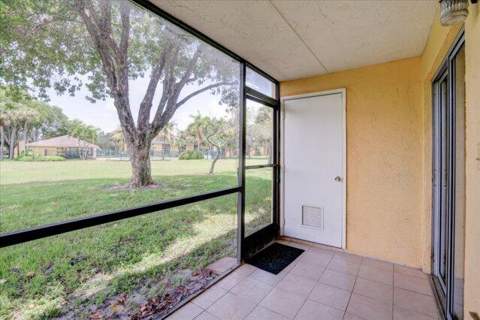 1104 Meadows Circle, Boynton Beach FL - photo 24 of 27