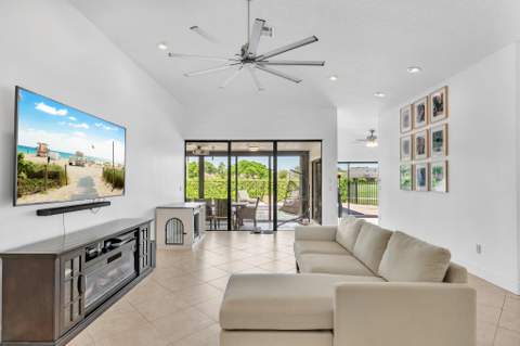 10255 Sunset Bend Drive, Boca Raton FL - photo 12 of 88