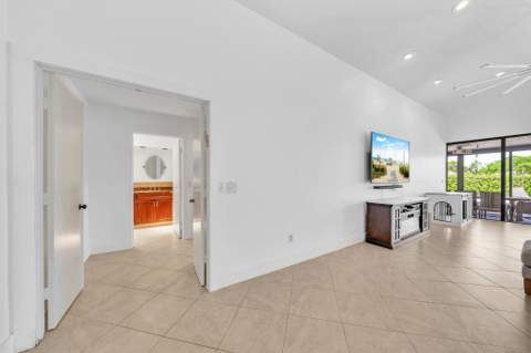 10255 Sunset Bend Drive, Boca Raton FL - photo 20 of 88
