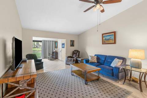 816 Sky Pine Way #G, Greenacres FL - photo 16 of 38