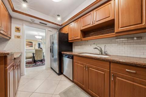 555 SE 6th Avenue #11d, Delray Beach FL - photo 20 of 28