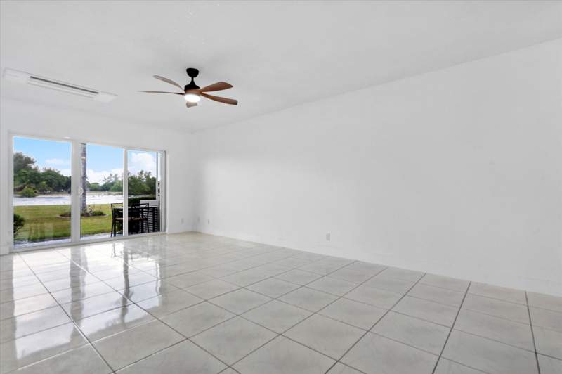 1 bedroom Condominium at 1001 N Riverside Drive #104, Fairbanks Court Condo, Pompano Beach — photo 3