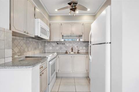 1001 N Riverside Drive #104, Pompano Beach FL - photo 6 of 17