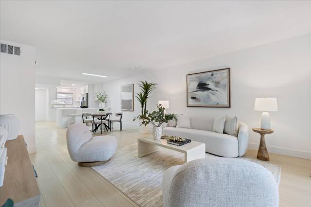 Harbour East House Condo