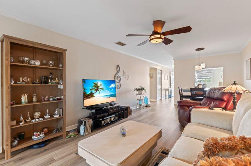2 bedroom Condominium at 1181 Carlton Court #202, Colonnades, Fort Pierce — photo 4